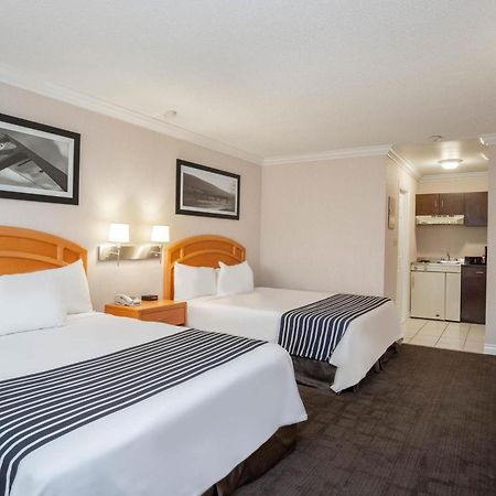 Sandman Hotel Revelstoke Exteriör bild