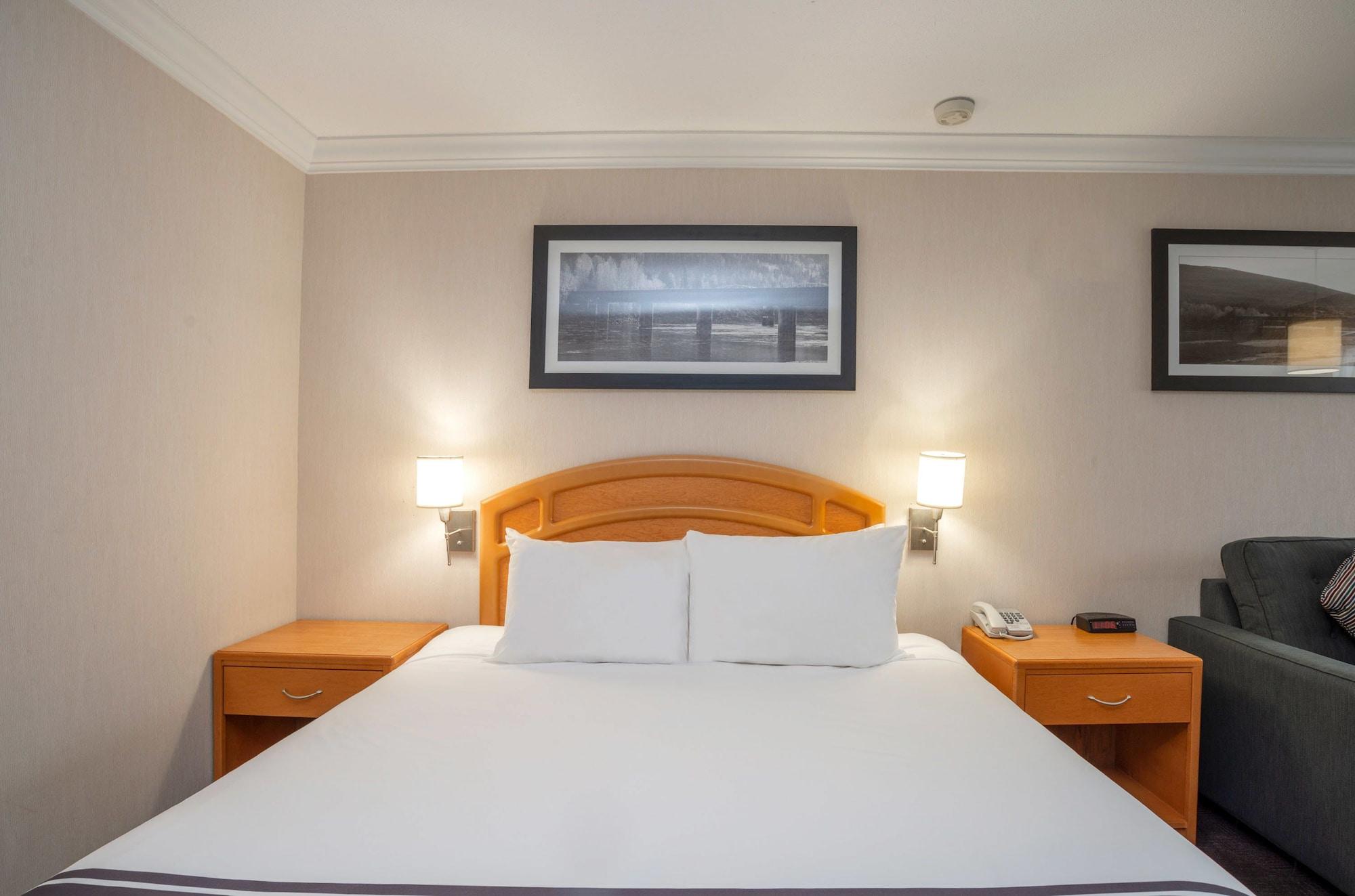Sandman Hotel Revelstoke Exteriör bild