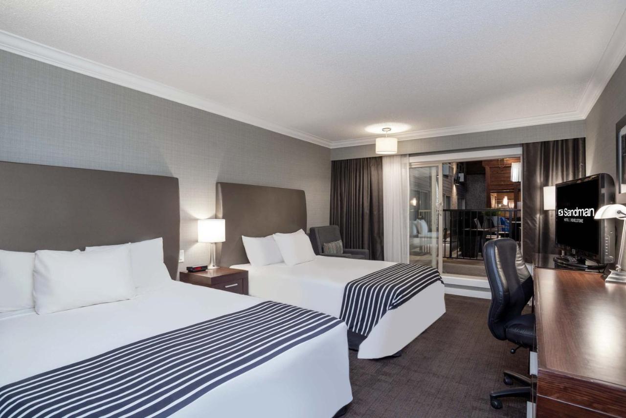 Sandman Hotel Revelstoke Exteriör bild