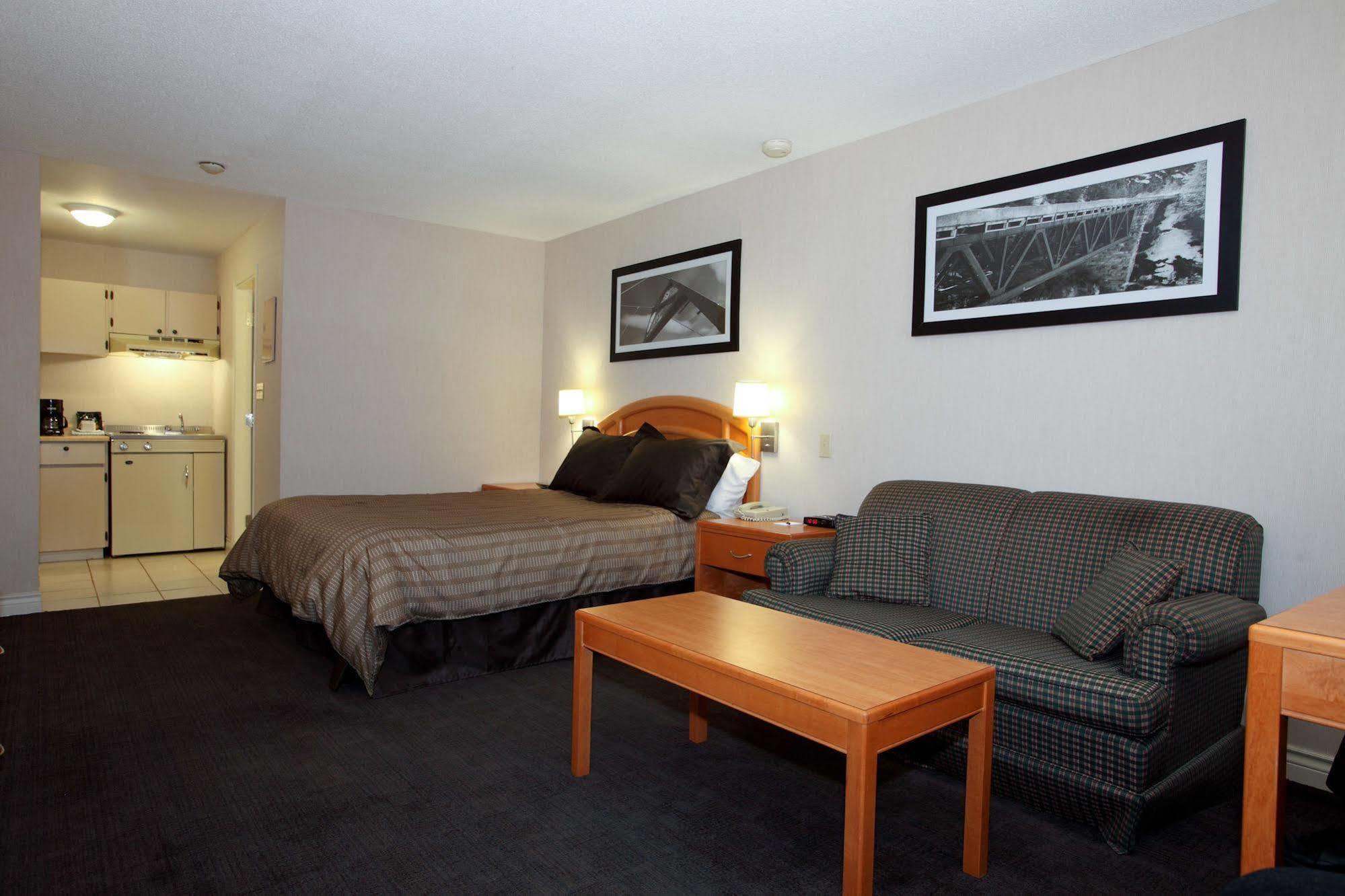 Sandman Hotel Revelstoke Exteriör bild
