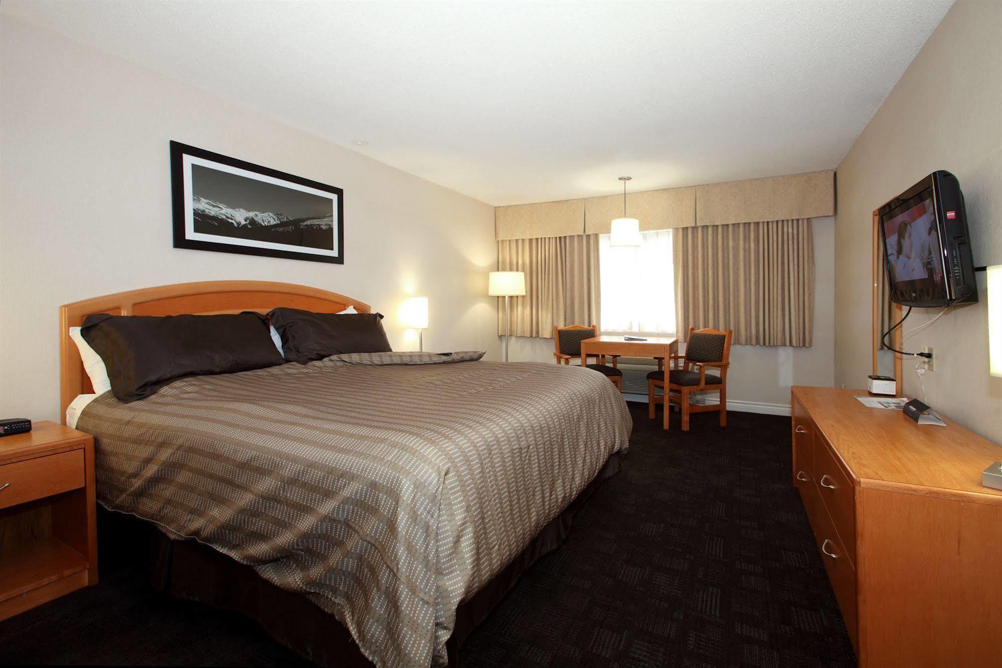 Sandman Hotel Revelstoke Exteriör bild