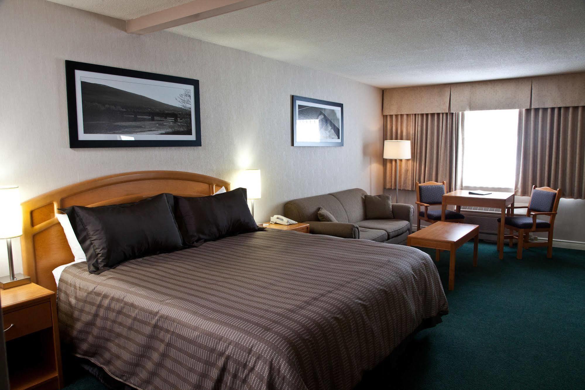 Sandman Hotel Revelstoke Exteriör bild