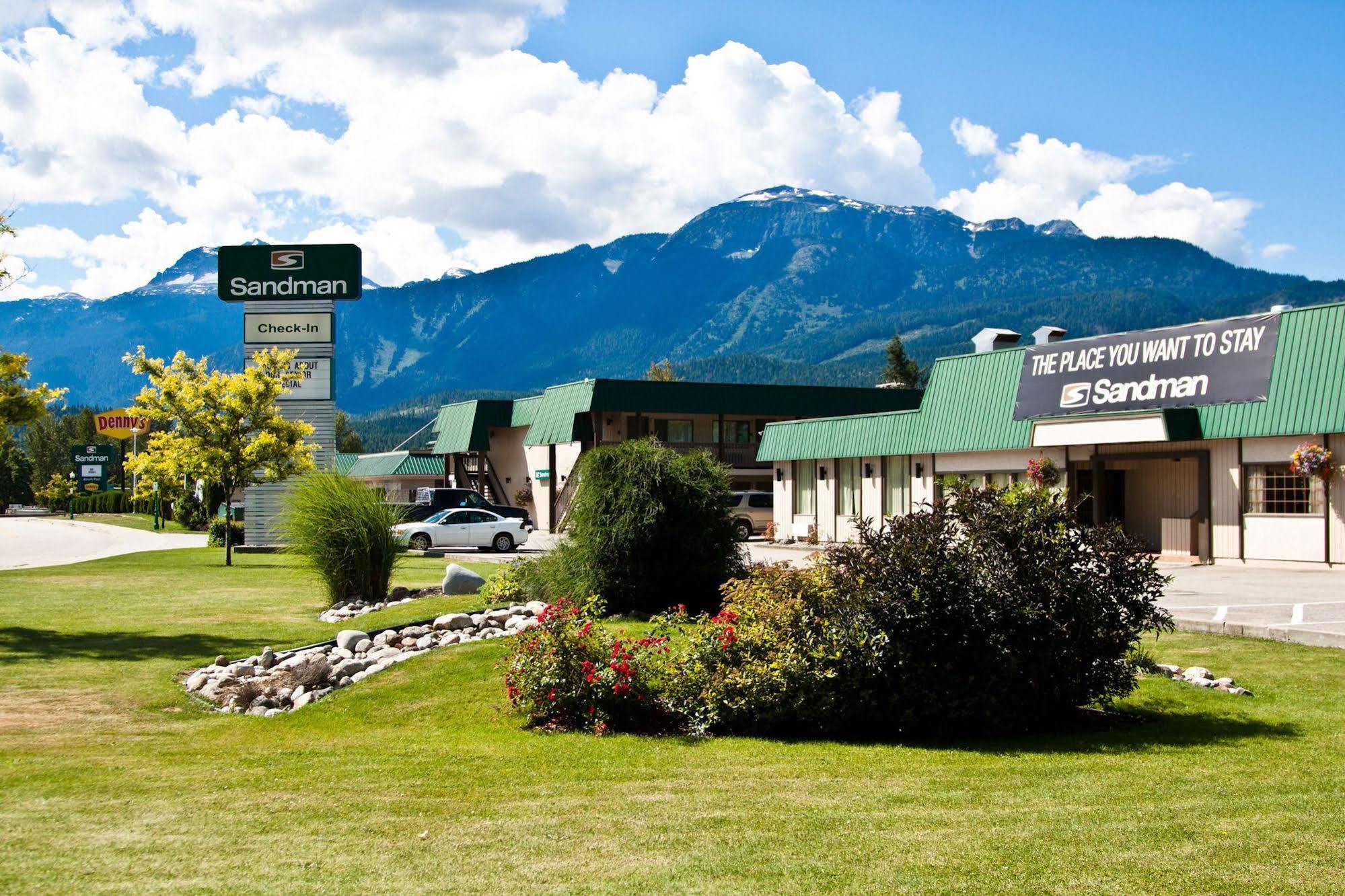 Sandman Hotel Revelstoke Exteriör bild