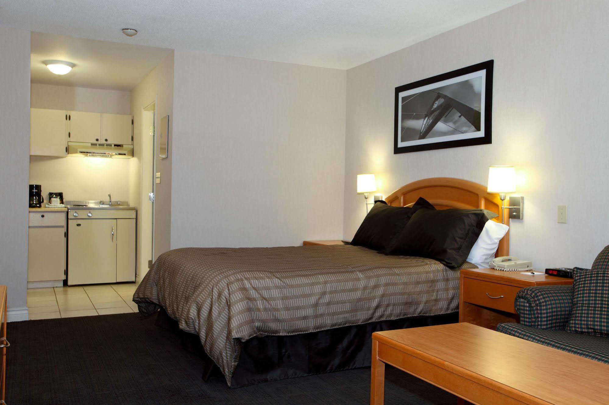 Sandman Hotel Revelstoke Exteriör bild